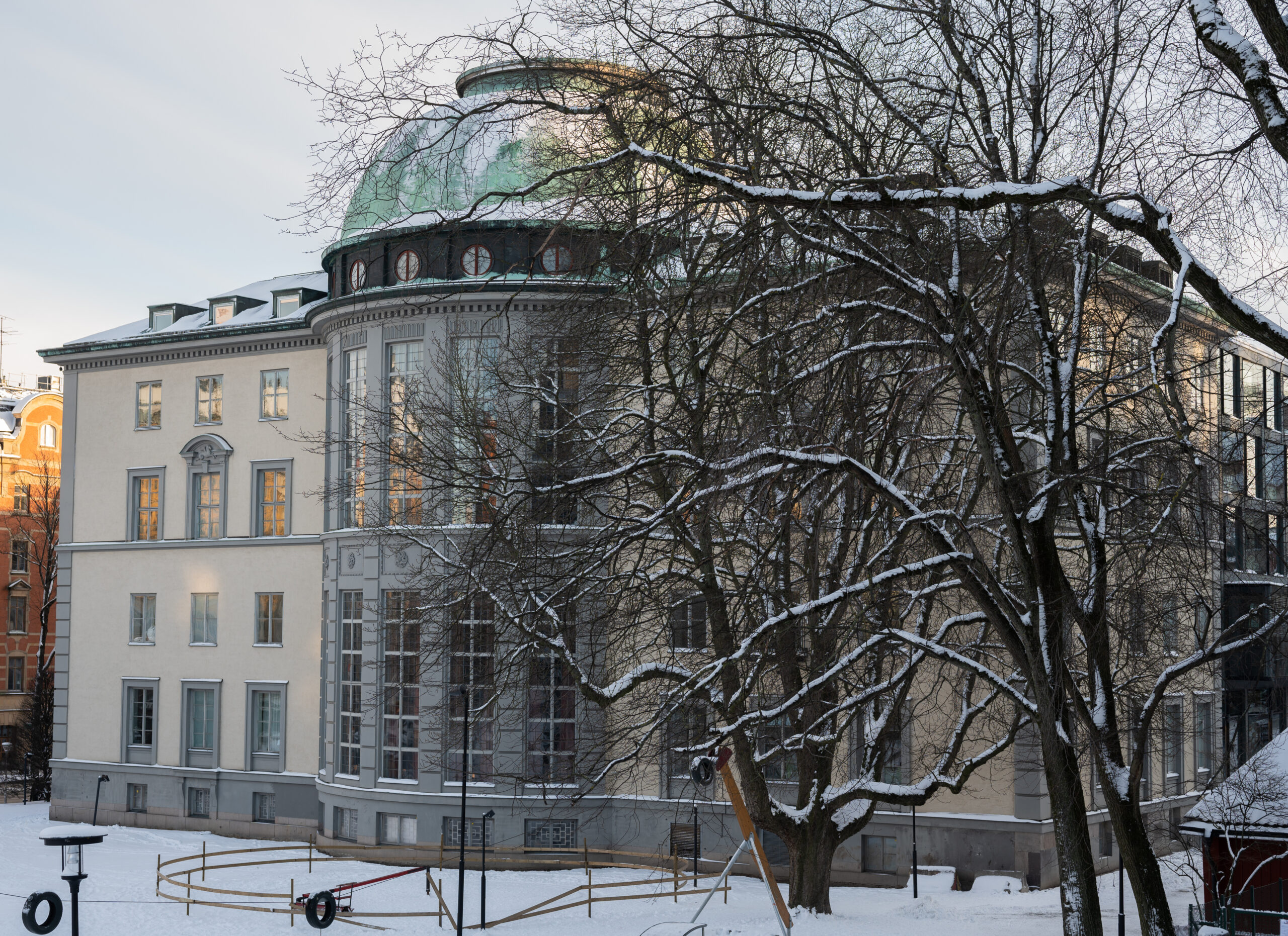 Stockholm School of Economics