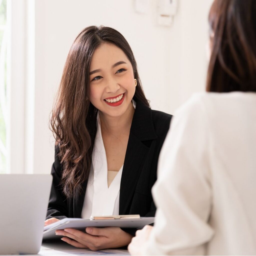 Consultant Gehalt in Deutschland – Beraterin spricht über Verdienst und Karriere im Consulting